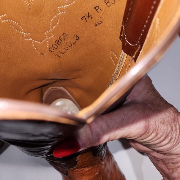🌟VINTAGE🌟LUCCHESE Sz. 7.5 B FULL QUILL OSTRICH EUC - Picture 4 of 7